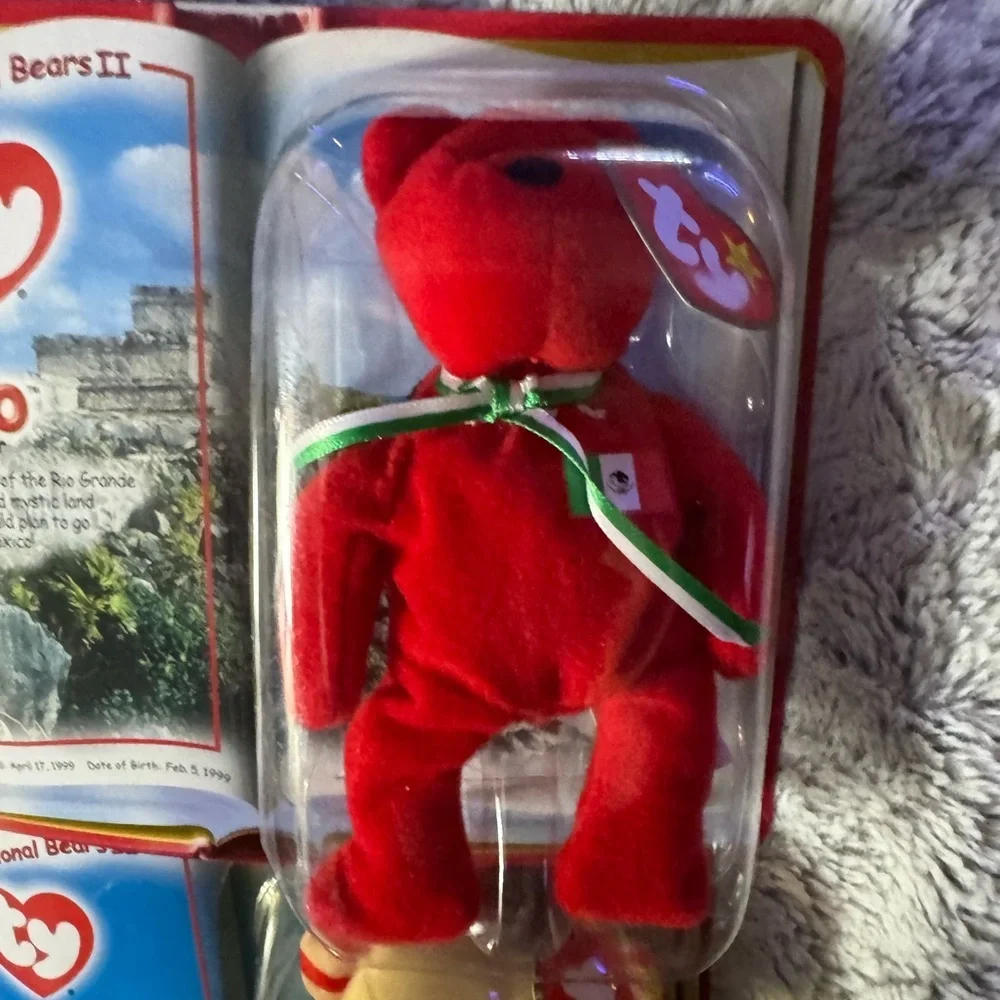 2000 McDonalds Ty Teenie Beanie Babies International Bears II  Set